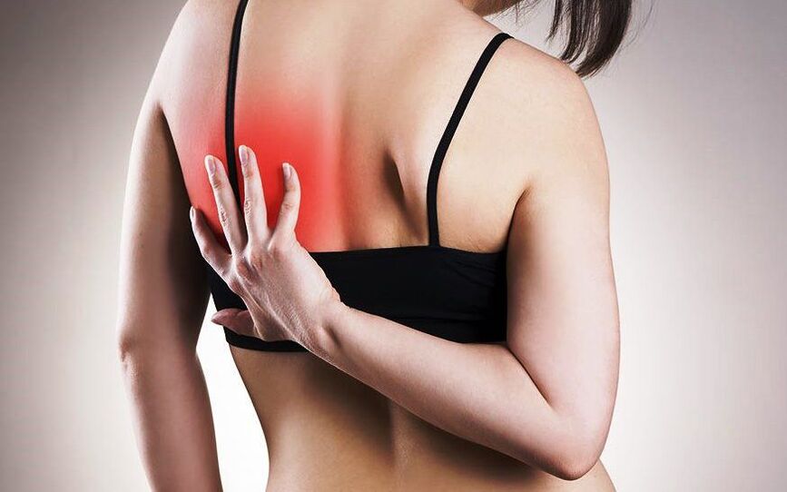 pain under the left scapula from the back